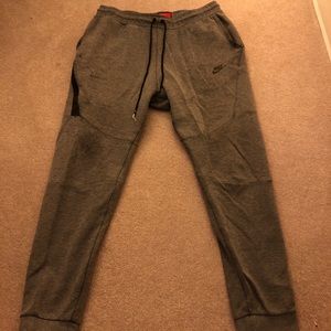 NIKE TechFleece Pants